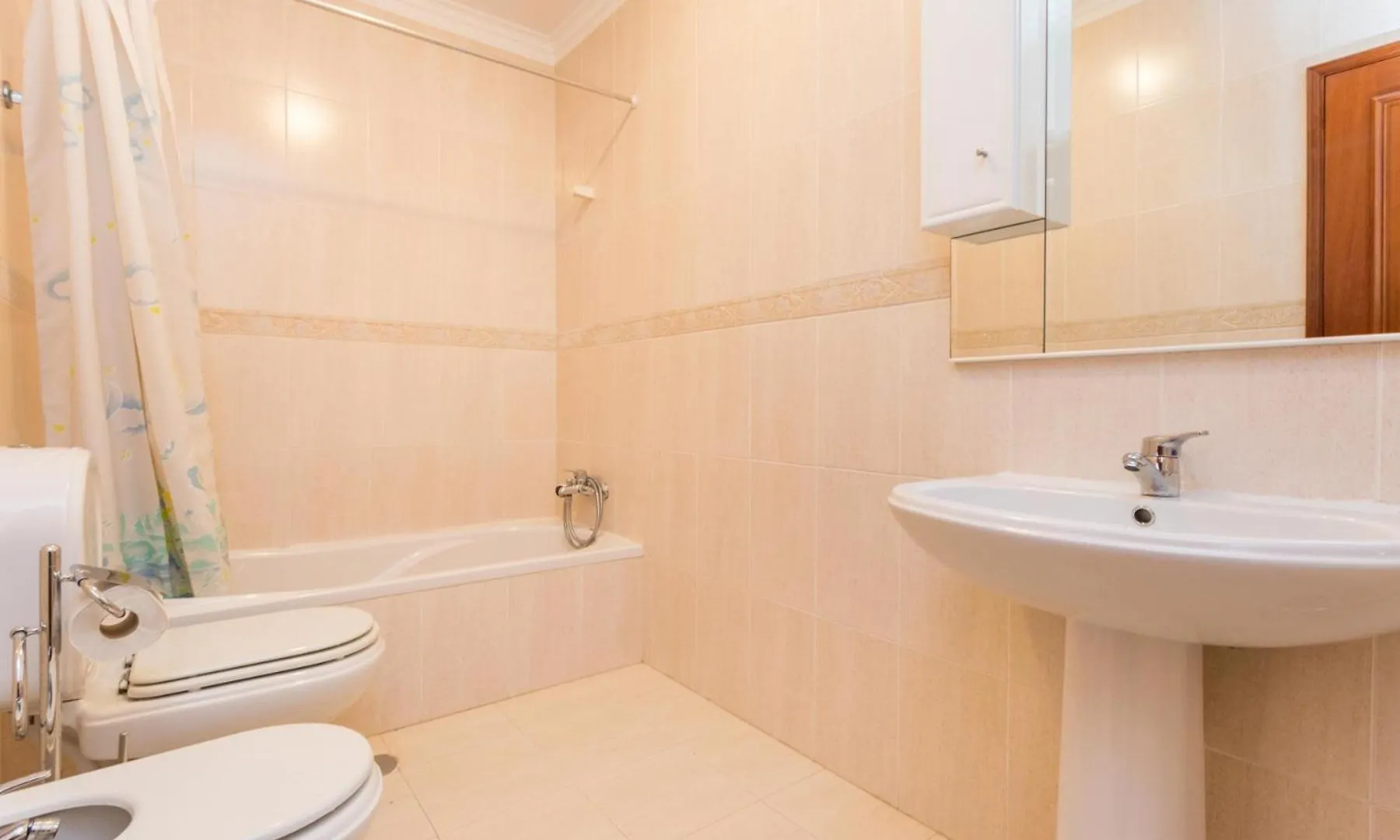 Santo Antonio Rc By Seewest Apartment Lagos